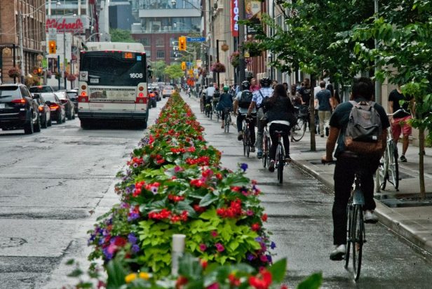 Toronto-Cycling-3-1024x685